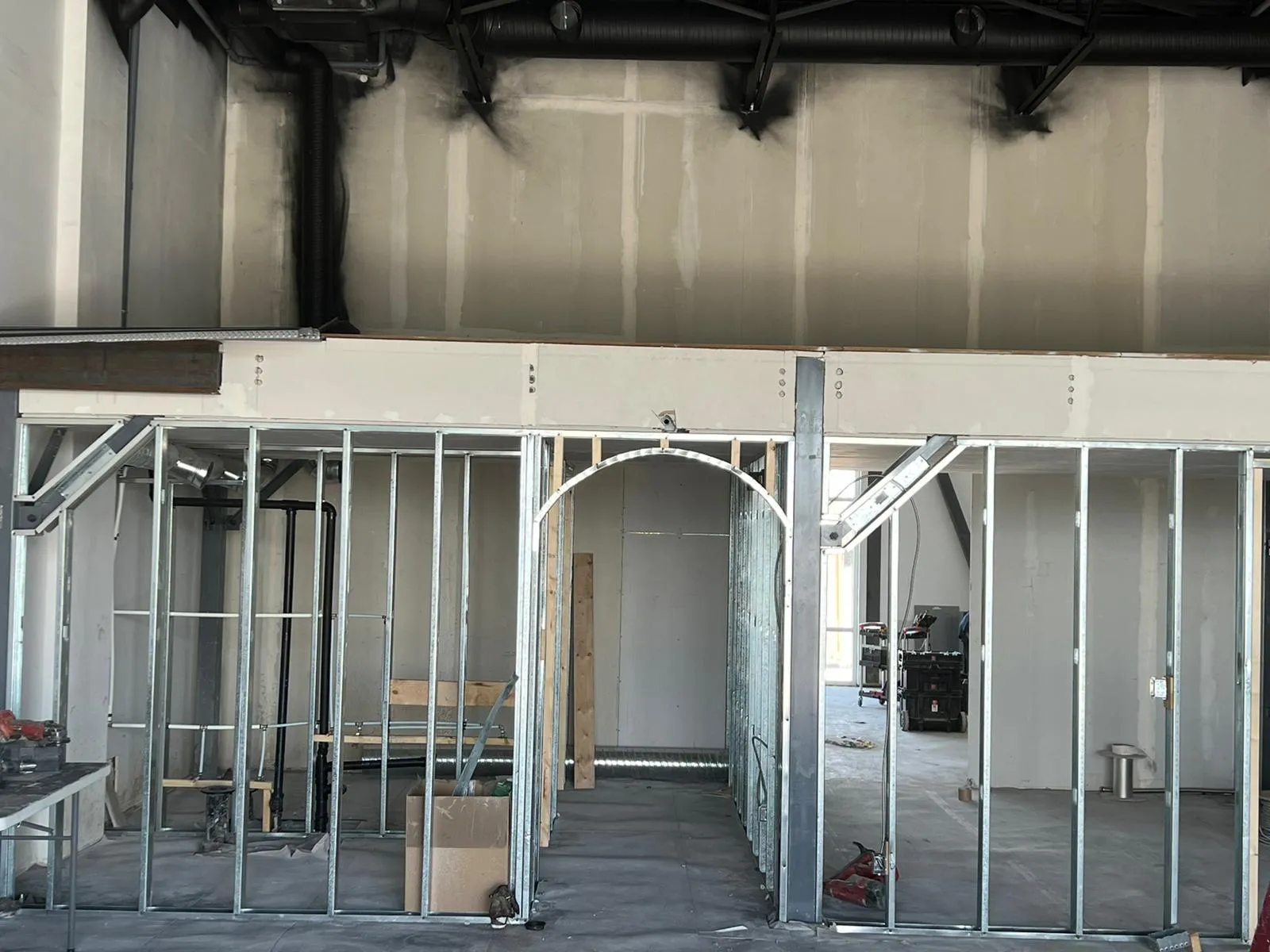 Ceiling & Interior Revamp Experts — Clean Lines, Modern Spaces